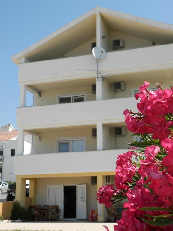 Apartments Nebeska Novalja Exterior foto